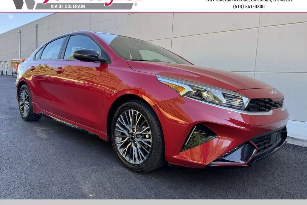 2024 Kia Forte GT-Line photo 1