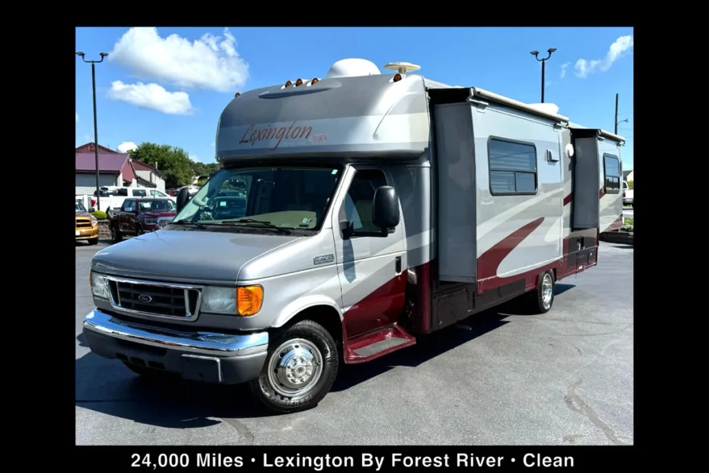 2006 Ford E-450 Super Duty photo 1