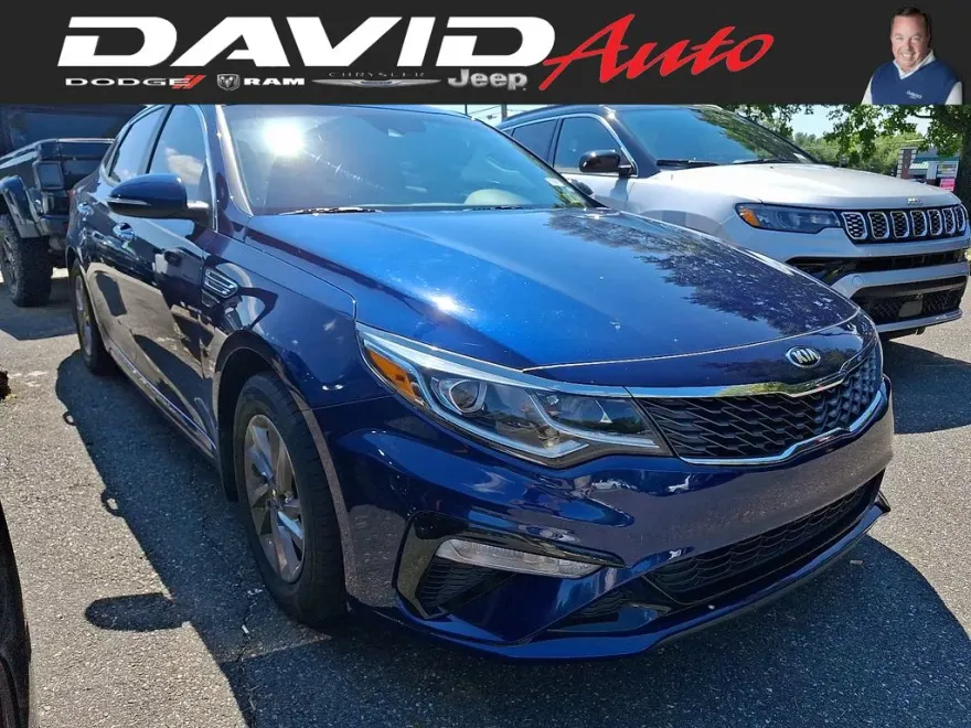 2020 Kia Optima LX photo 1