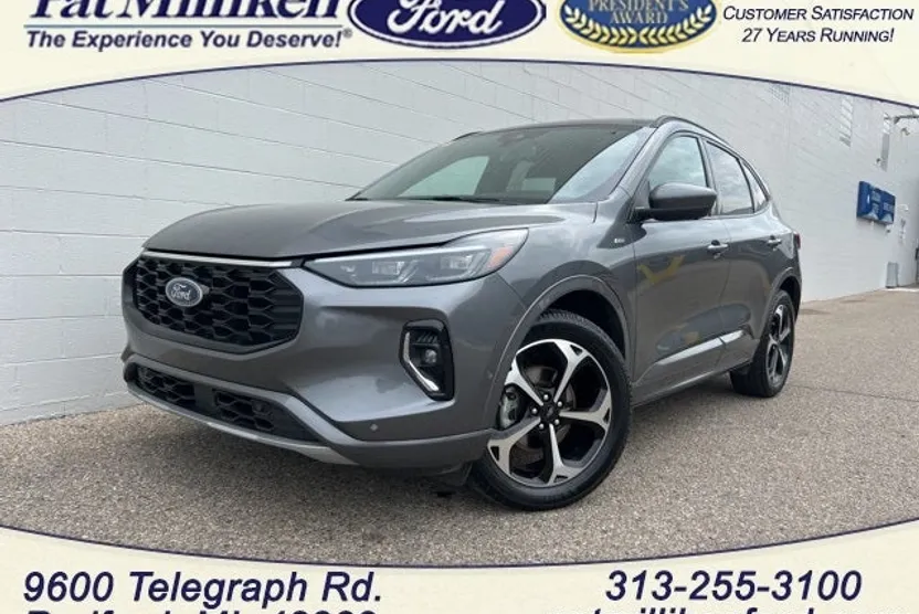 2023 Ford Escape Hybrid ST-Line Elite photo 1