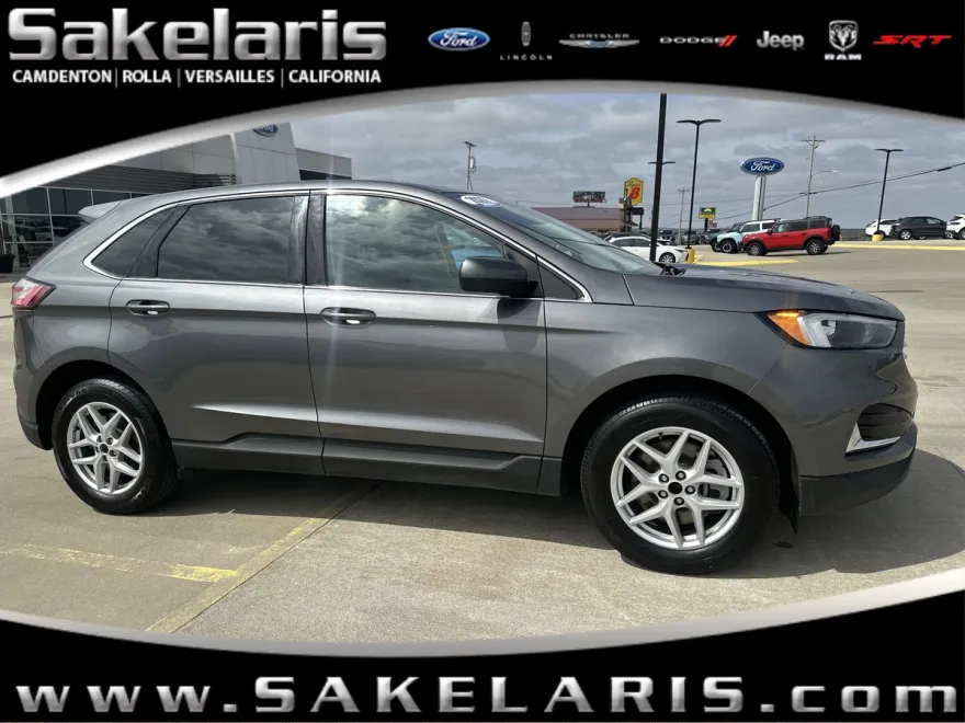 2022 Ford Edge SEL photo 1