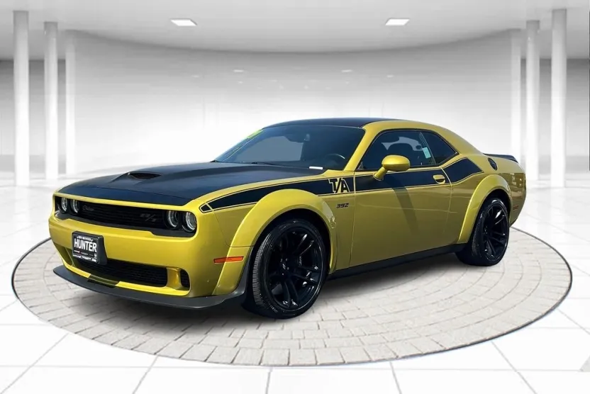 2021 Dodge Challenger R/T Scat Pack Widebody photo 1