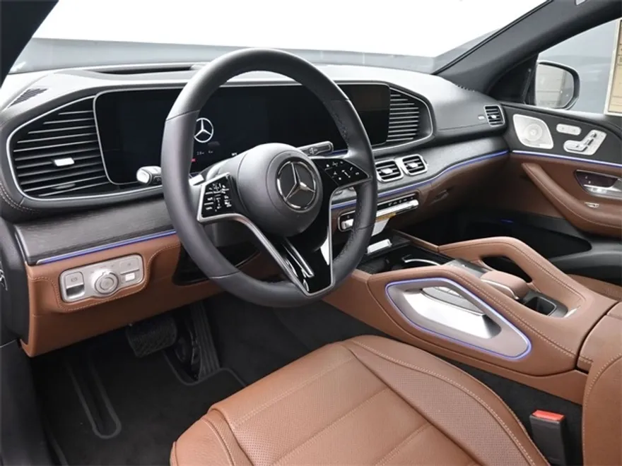 2026 Mercedes Benz GLE 450 4MATIC photo 1