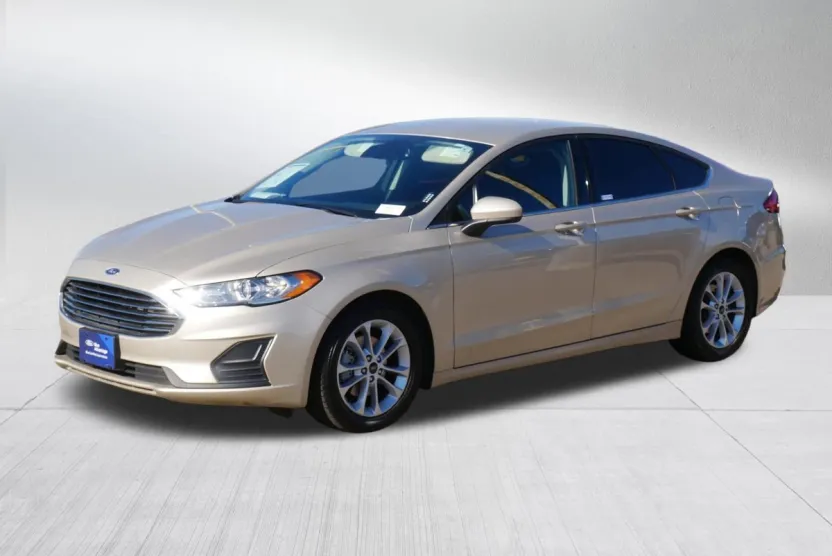 2019 Ford Fusion SE photo 1