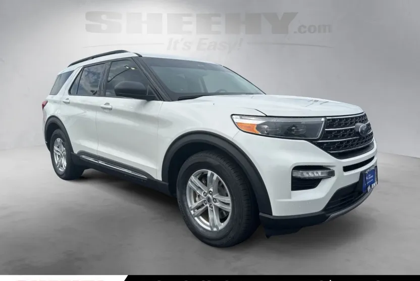 2021 Ford Explorer XLT photo 1