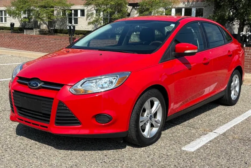 2013 Ford Focus SE photo 1
