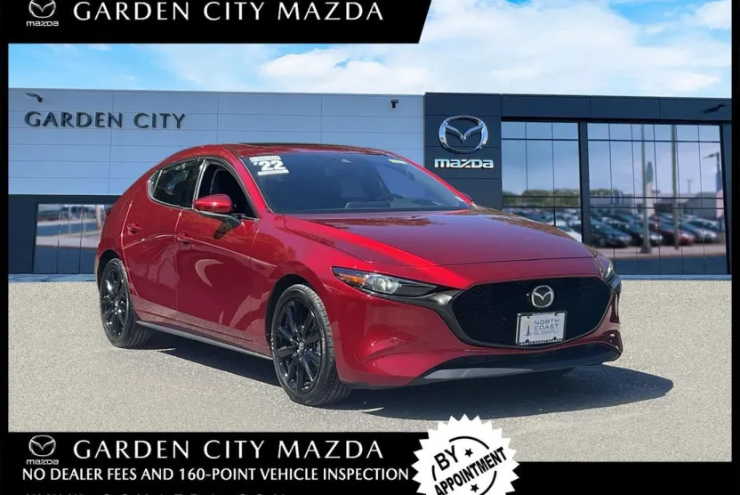 2022 Mazda Mazda3 Hatchback Premium photo 1