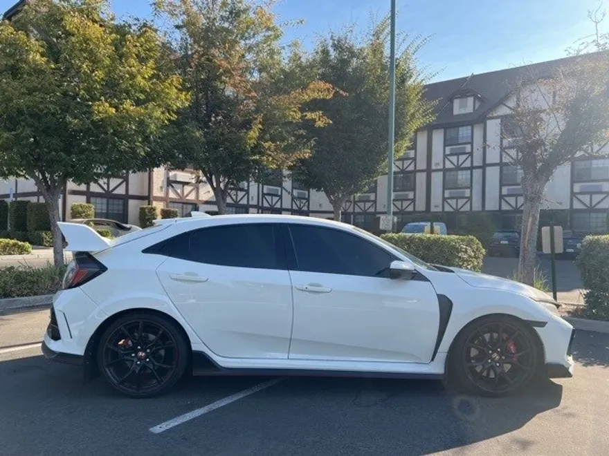 2021 Honda Civic Type R Touring photo 1