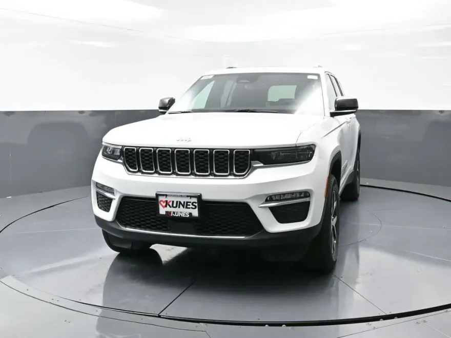 2025 Jeep Grand Cherokee Limited photo 1