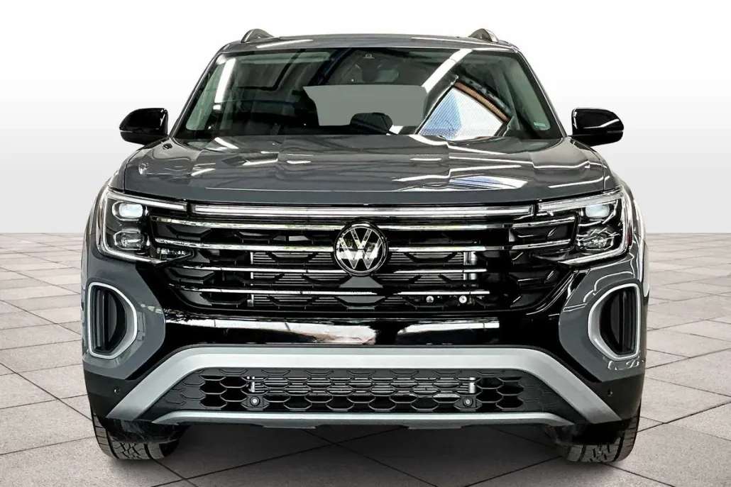 2025 Volkswagen Atlas Peak Edition SE photo 1