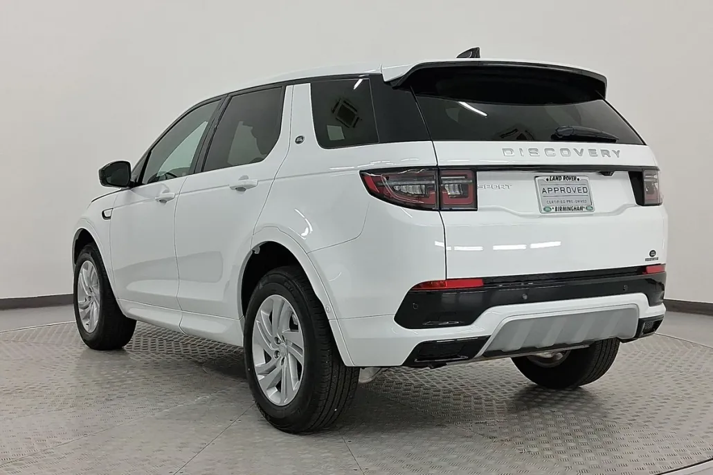 2025 Land Rover Discovery Sport S photo 1