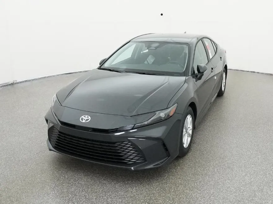 2026 Toyota Camry LE photo 1