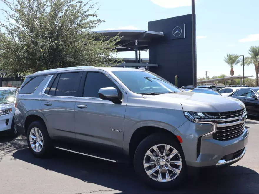 2021 Chevrolet Tahoe LT photo 1