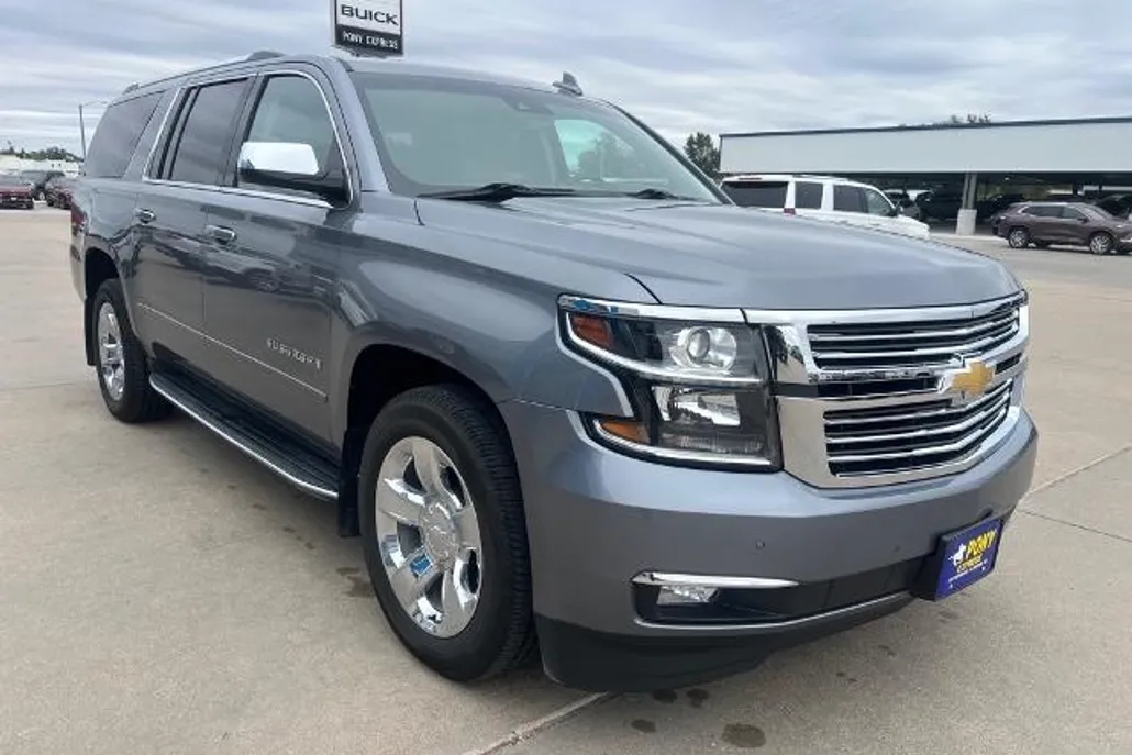 2018 Chevrolet Suburban Premier photo 1