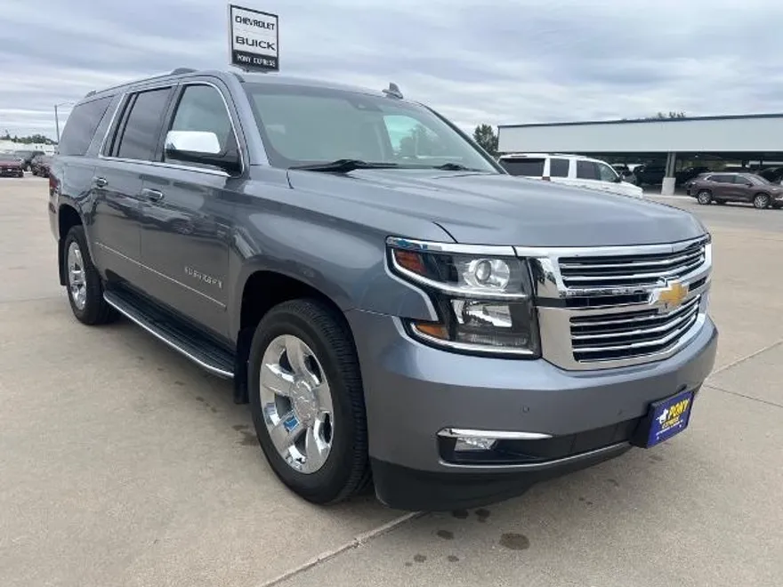 2018 Chevrolet Suburban Premier photo 1