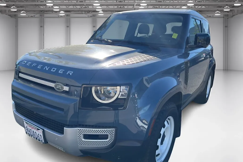 2023 Land Rover Defender 90 S photo 1