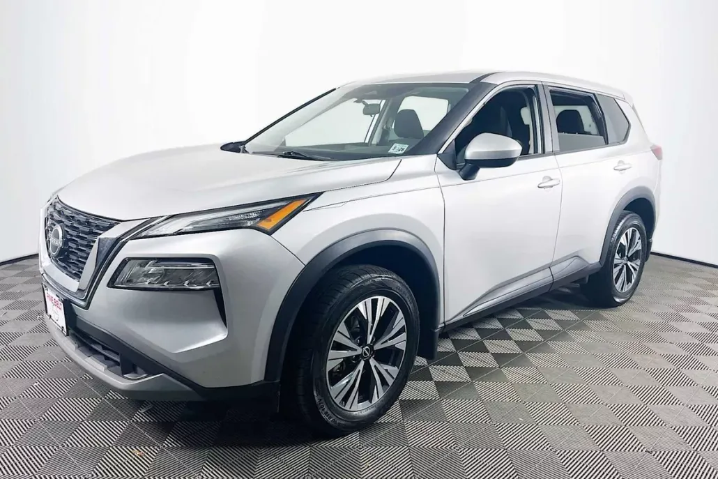 2023 Nissan Rogue SV photo 1