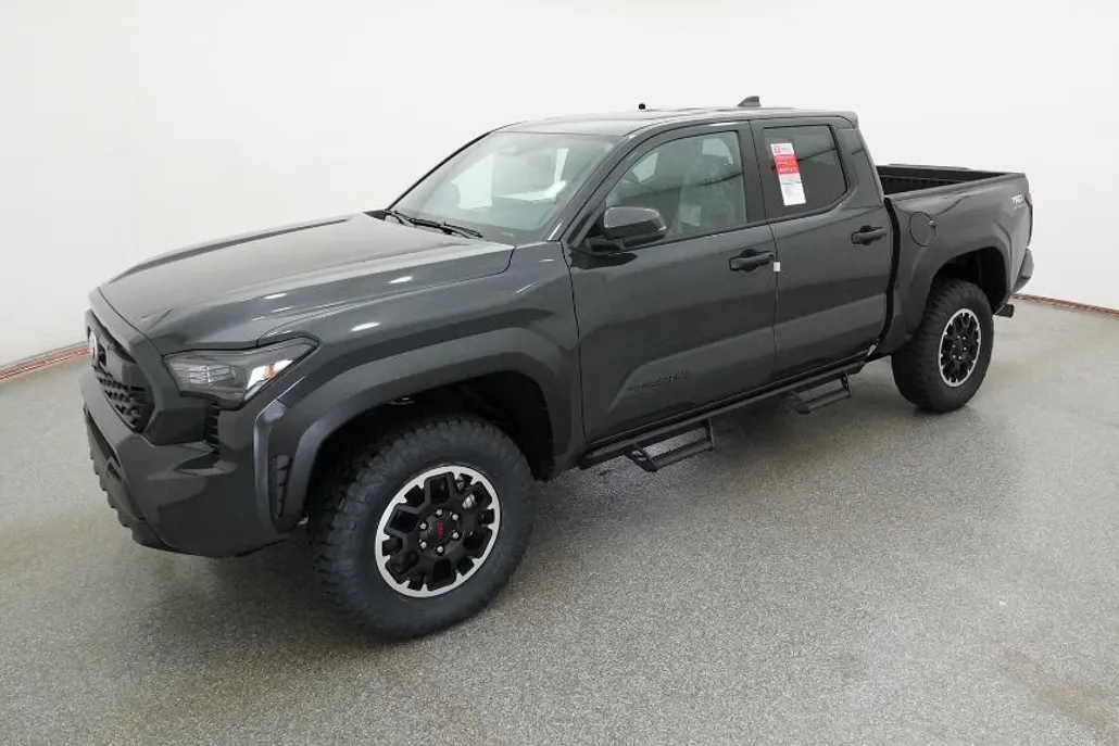 2025 Toyota Tacoma TRD Off-Road Double Cab photo 1