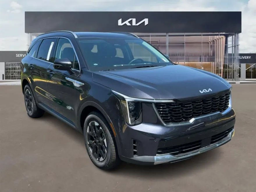 2025 Kia Sorento S photo 1