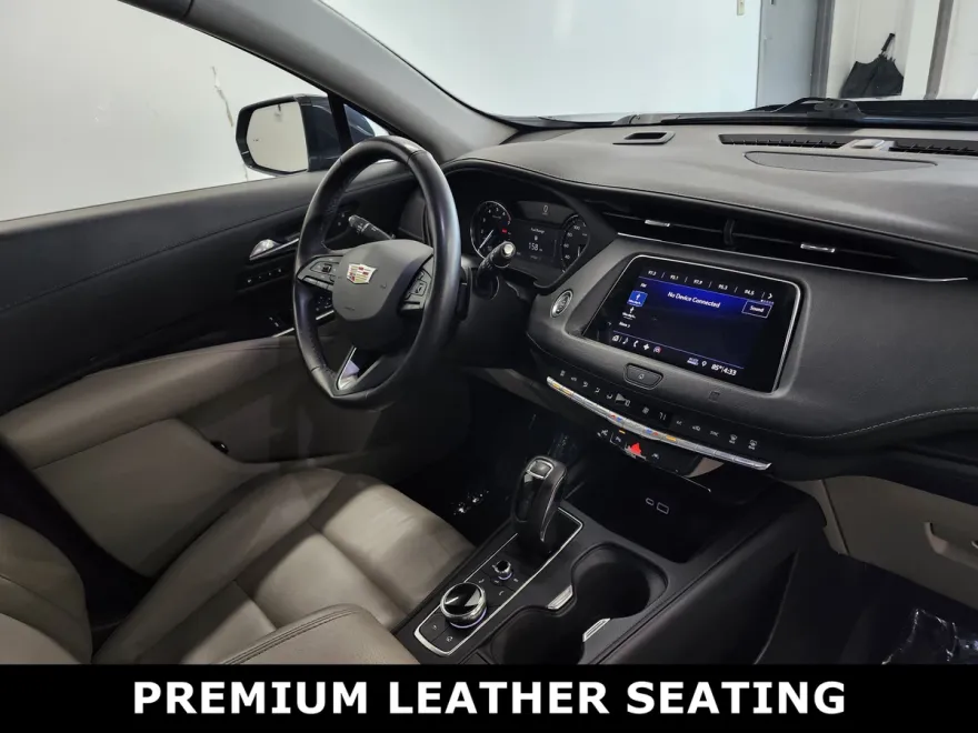 2019 Cadillac XT4 Premium Luxury photo 1