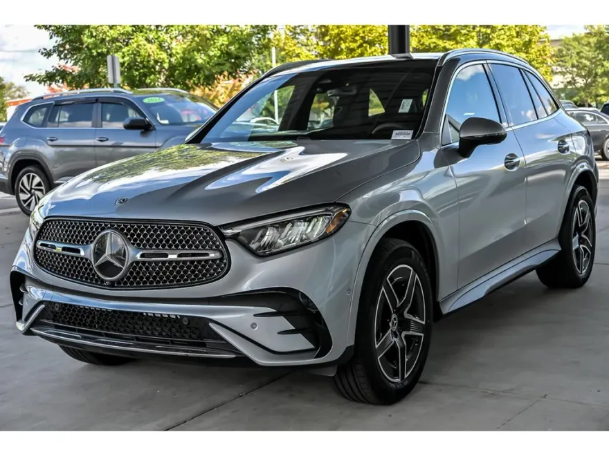 2026 Mercedes Benz GLC 300 4MATIC photo 1