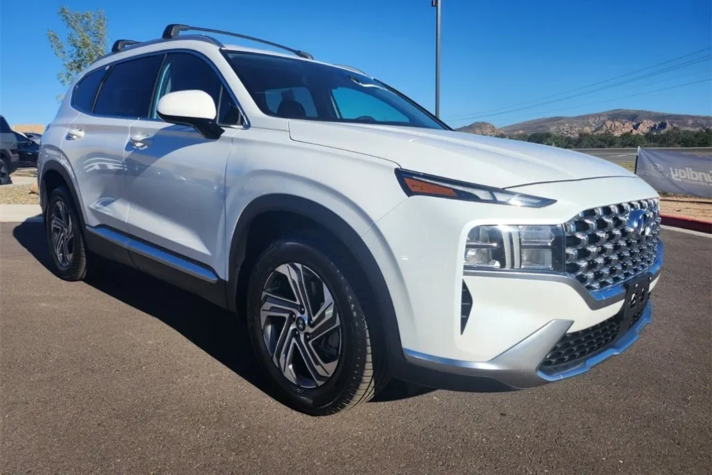 2022 Hyundai Santa Fe SEL photo 1