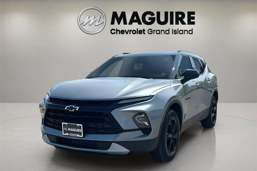 2025 Chevrolet Blazer 2LT photo 1