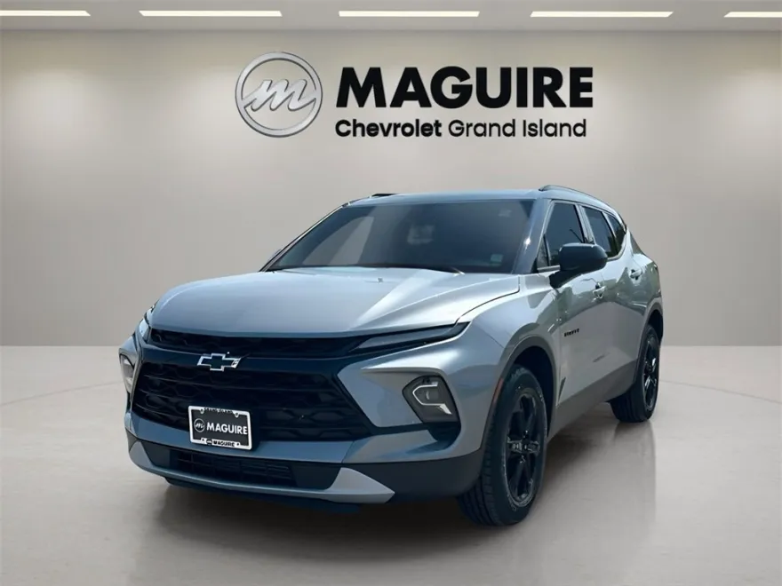 2025 Chevrolet Blazer 2LT photo 1