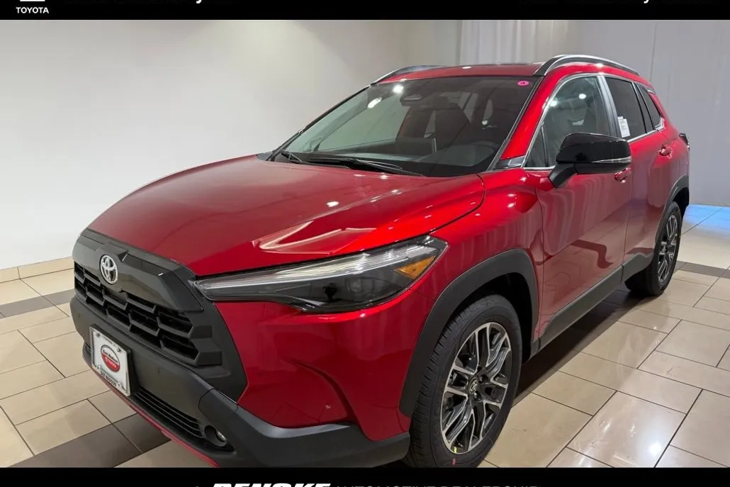 2026 Toyota Corolla Cross XLE photo 1