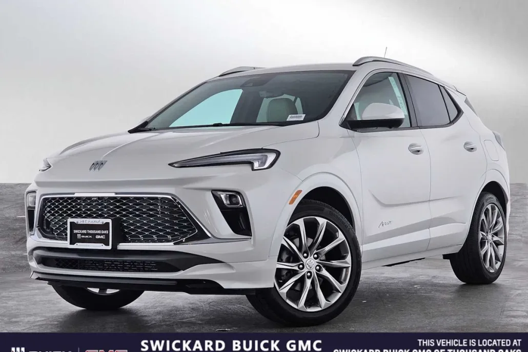 2025 Buick Encore GX Avenir photo 1