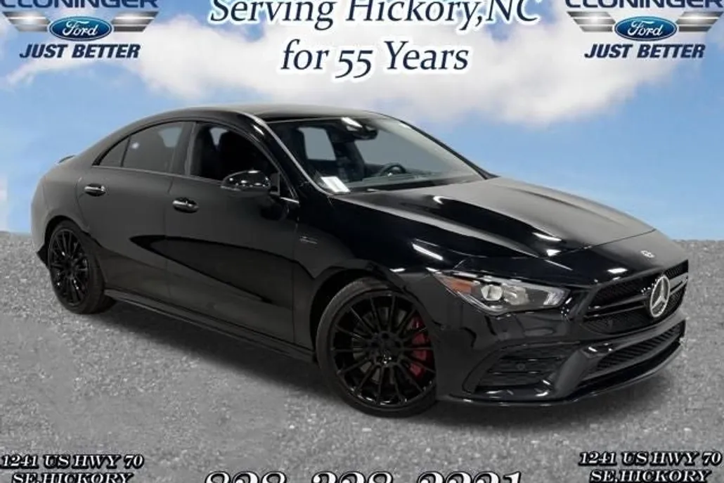 2023 Mercedes Benz CLA 35 AMG 4MATIC photo 1