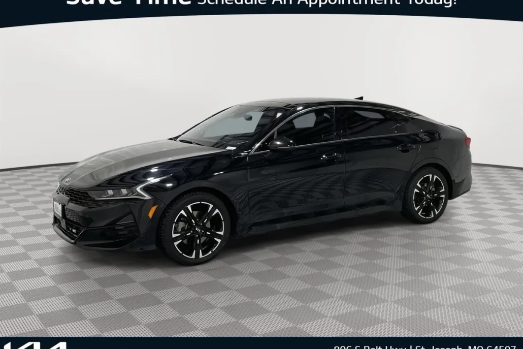 2021 Kia K5 GT-Line photo 1