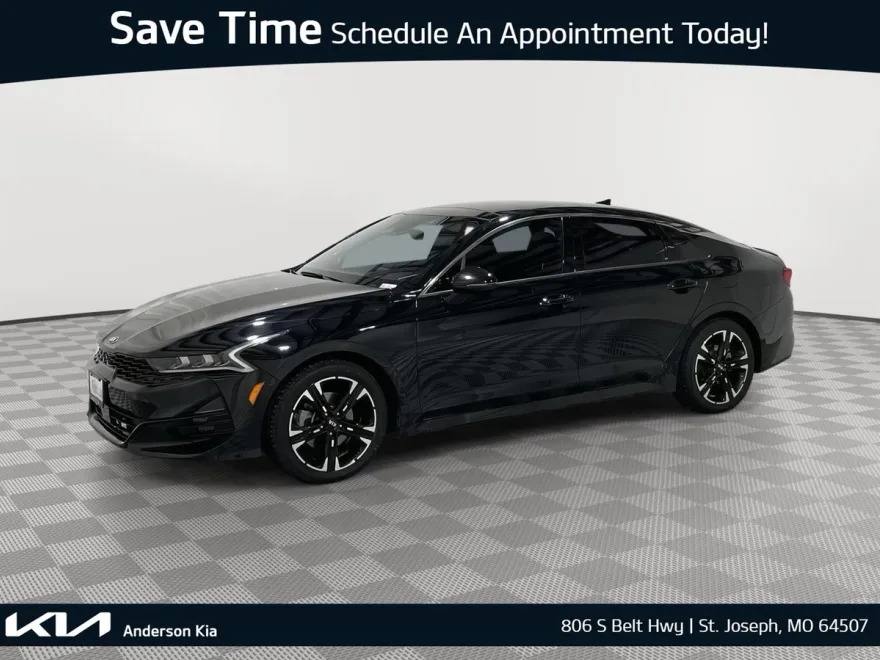2021 Kia K5 GT-Line photo 1