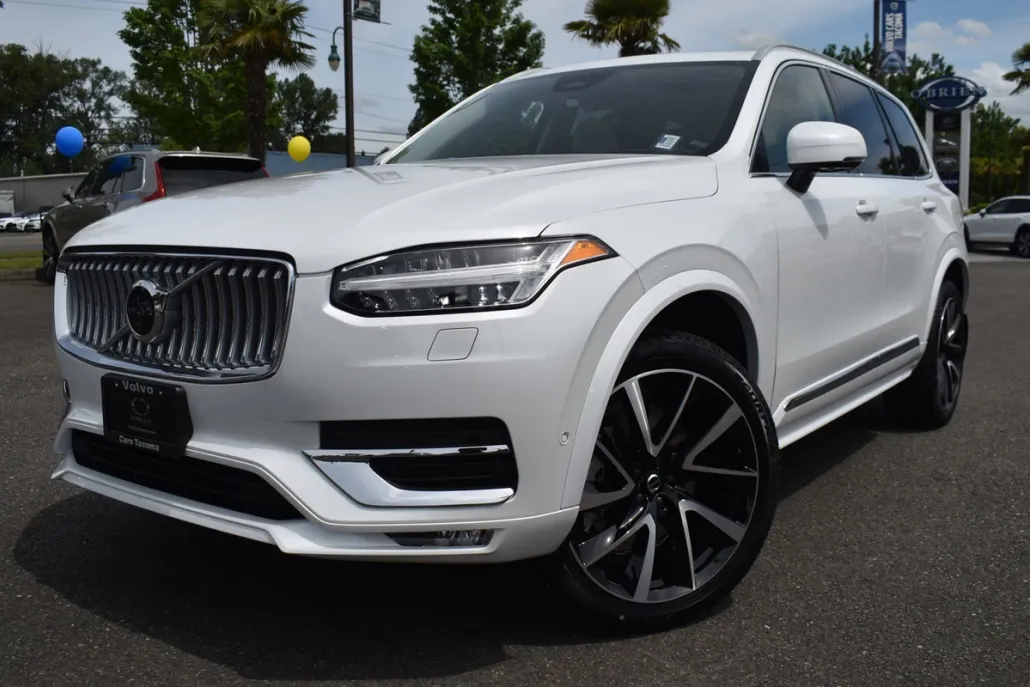 2024 Volvo XC90 Ultimate photo 1