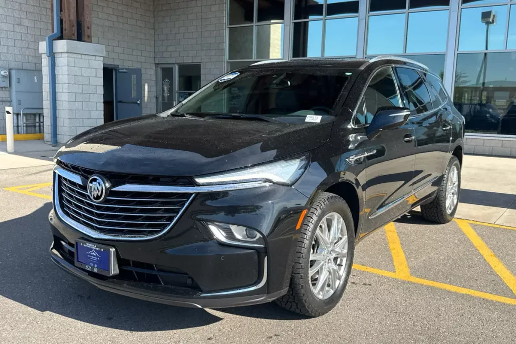 2023 Buick Enclave Essence photo 1