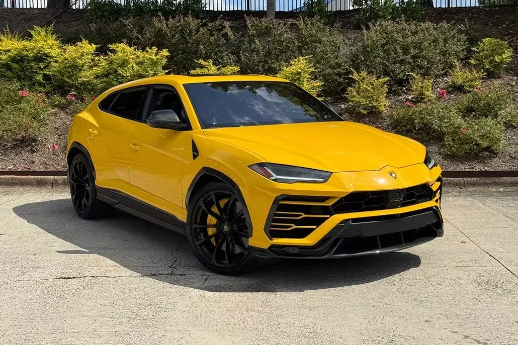 2021 Lamborghini Urus Base photo 1