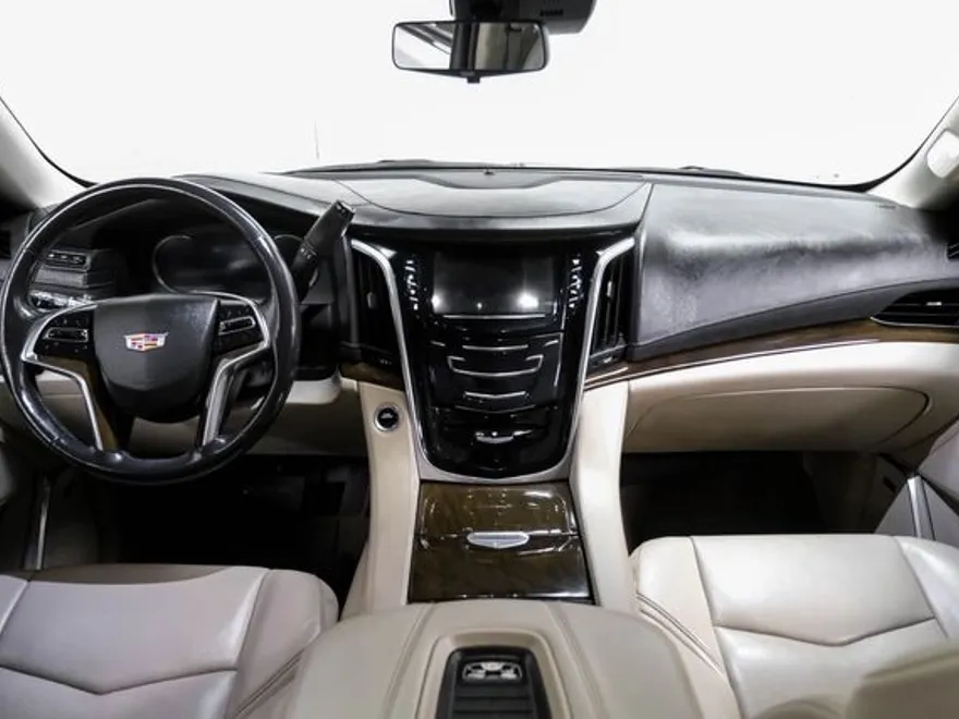 2019 Cadillac Escalade ESV Luxury photo 20