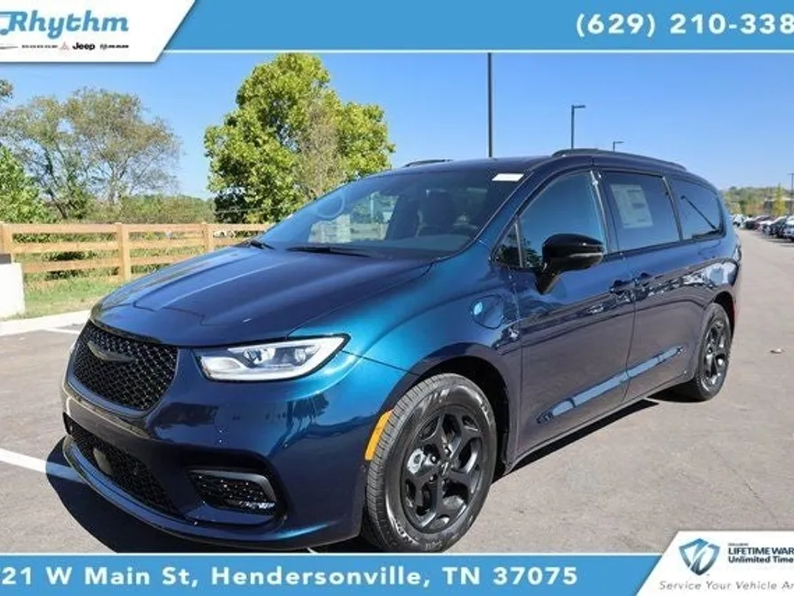 2025 Chrysler Pacifica Hybrid S Appearance photo 1