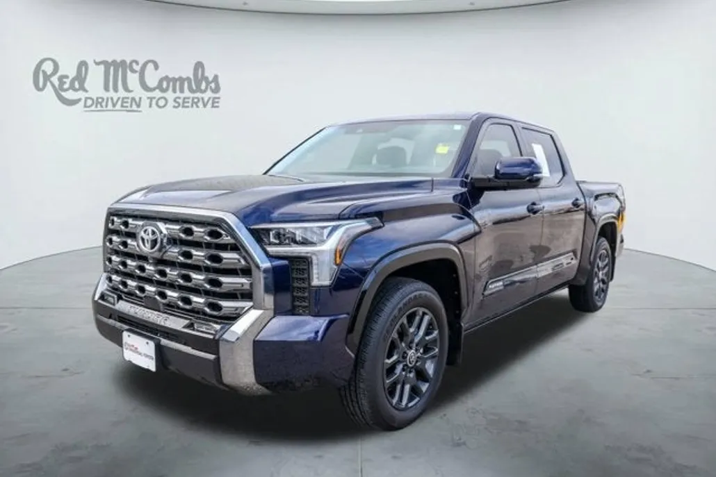 2024 Toyota Tundra Platinum photo 1