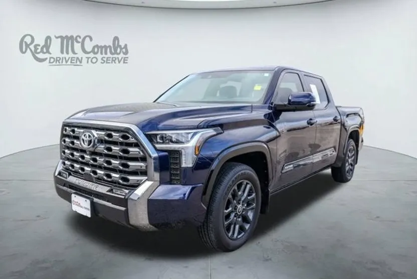 2024 Toyota Tundra Platinum photo 1