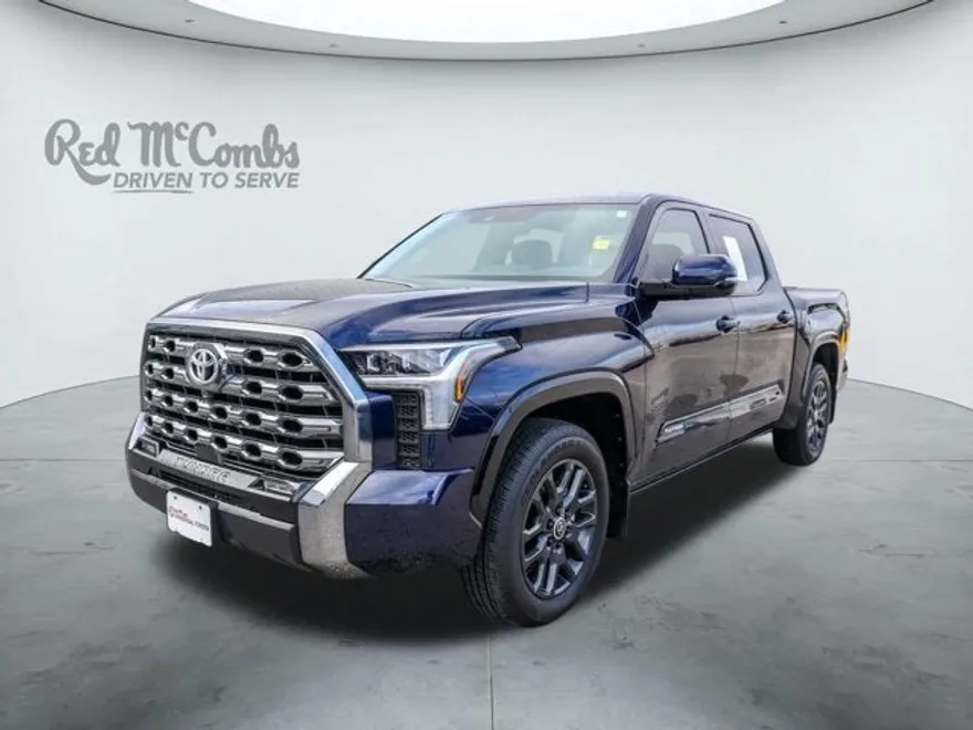 2024 Toyota Tundra Platinum photo 1