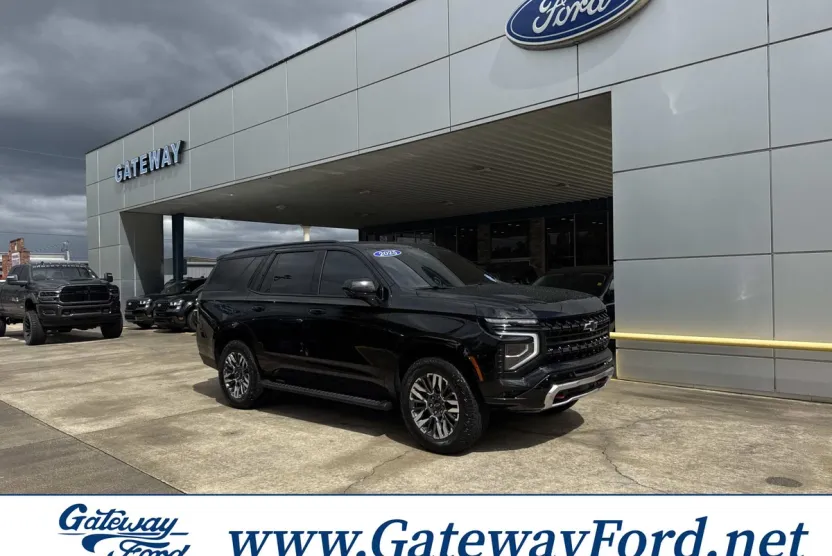 2025 Chevrolet Tahoe Z71 photo 1