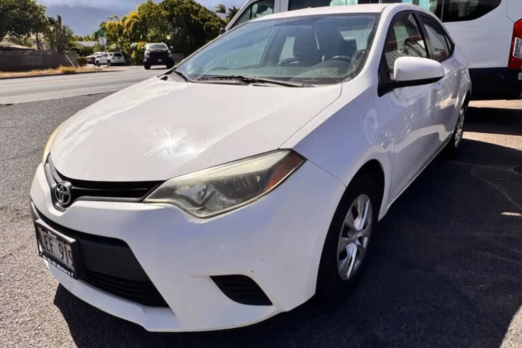 2014 Toyota Corolla L photo 1