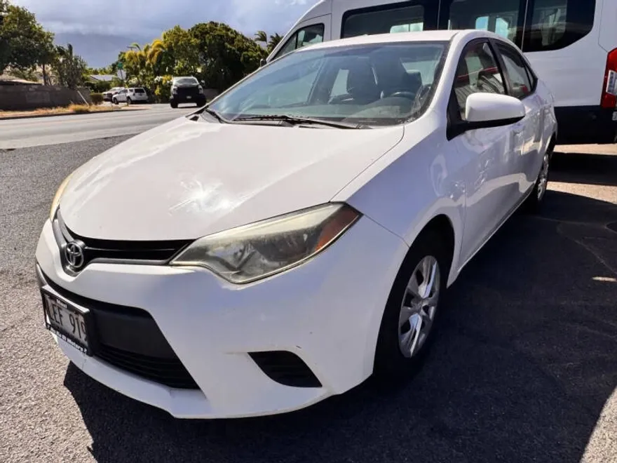 2014 Toyota Corolla L photo 1