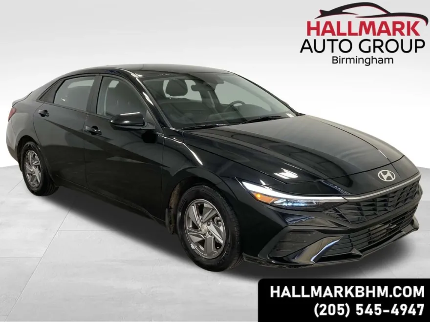 2024 Hyundai Elantra SE photo 1