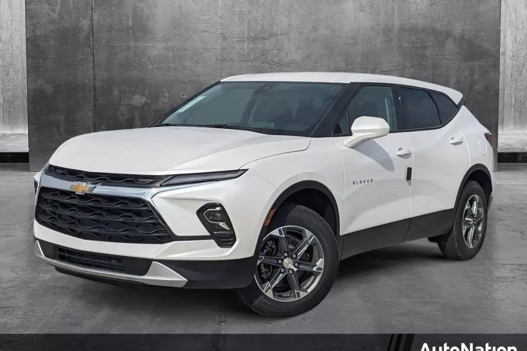 2025 Chevrolet Blazer 2LT photo 1