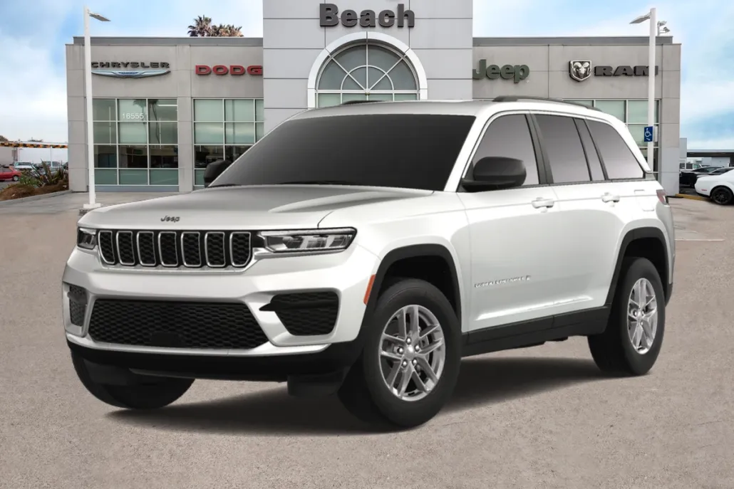2025 Jeep Grand Cherokee Laredo photo 1
