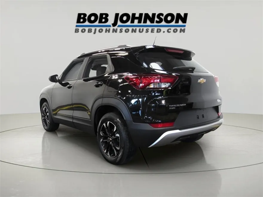 2023 Chevrolet Trailblazer LT photo 1