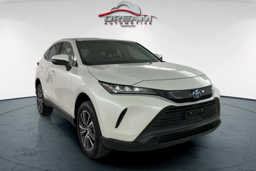 2022 Toyota Venza LE photo 1