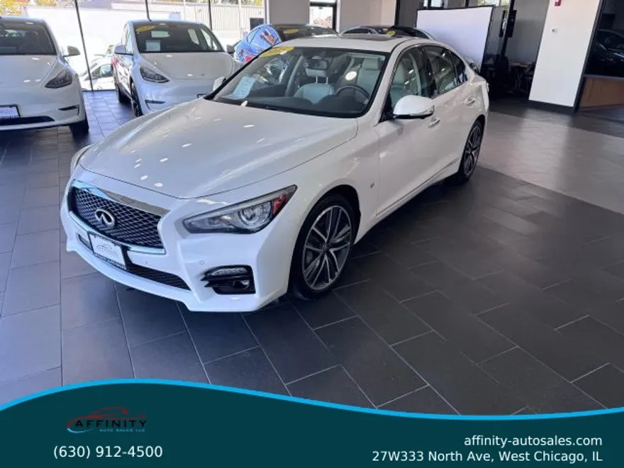 2015 Infiniti Q50 3.7 photo 1